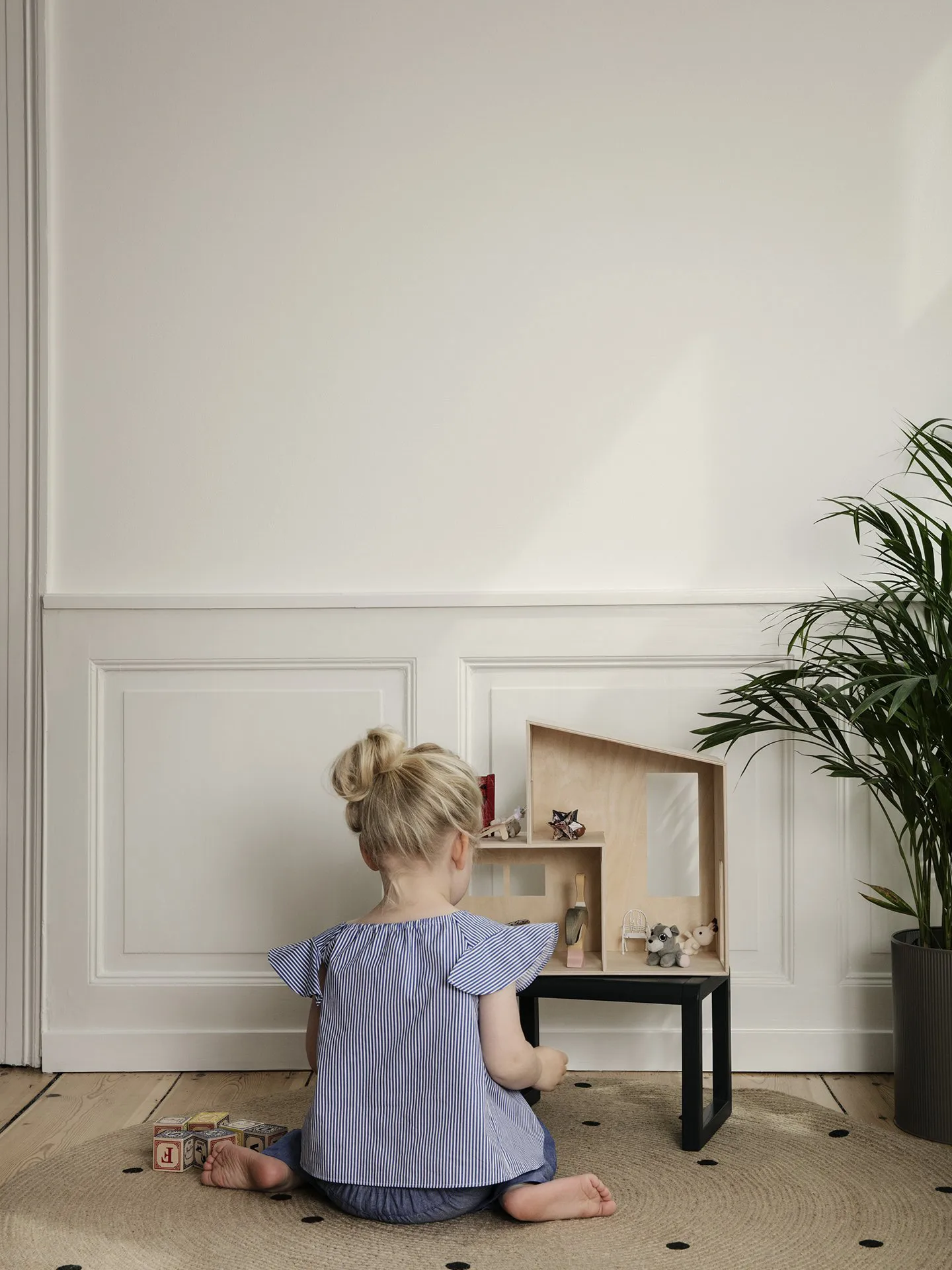 Ferm Living χαλάκι στρογγυλό Ø130 cm, Μαύρες τελείες Ferm Living