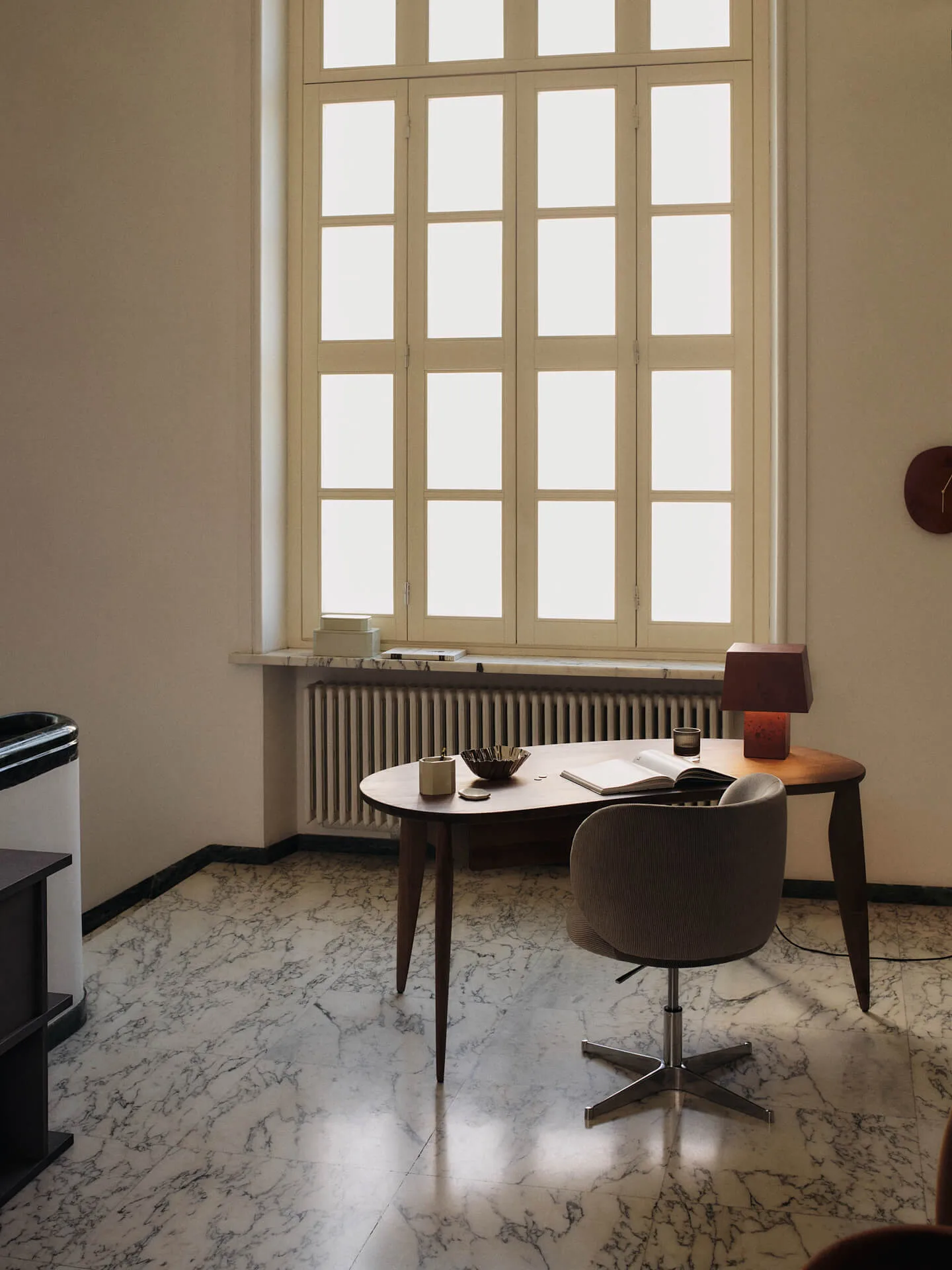 Folia καθρέφτης, Walnut Ferm Living