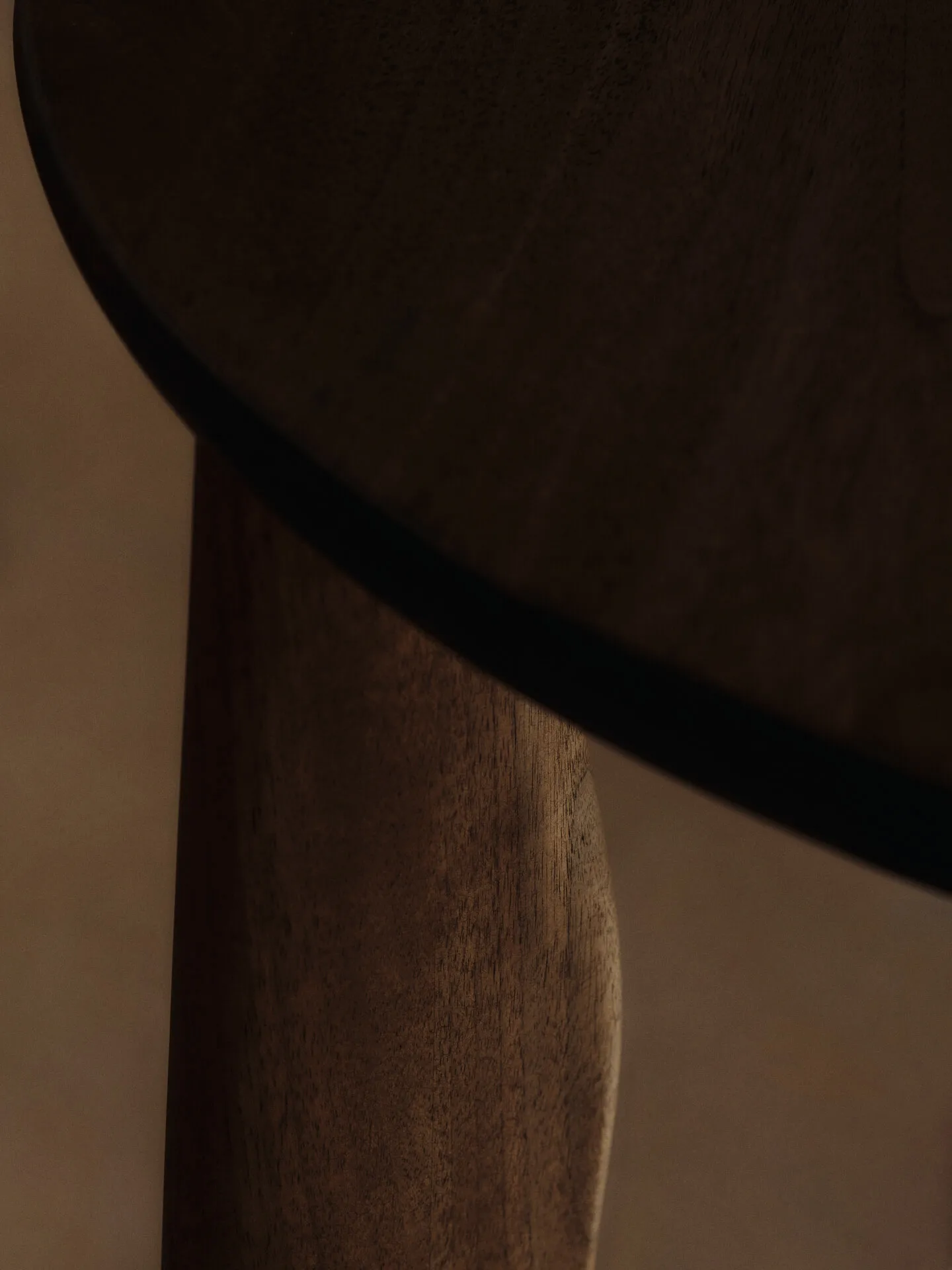 Folia καθρέφτης, Walnut Ferm Living