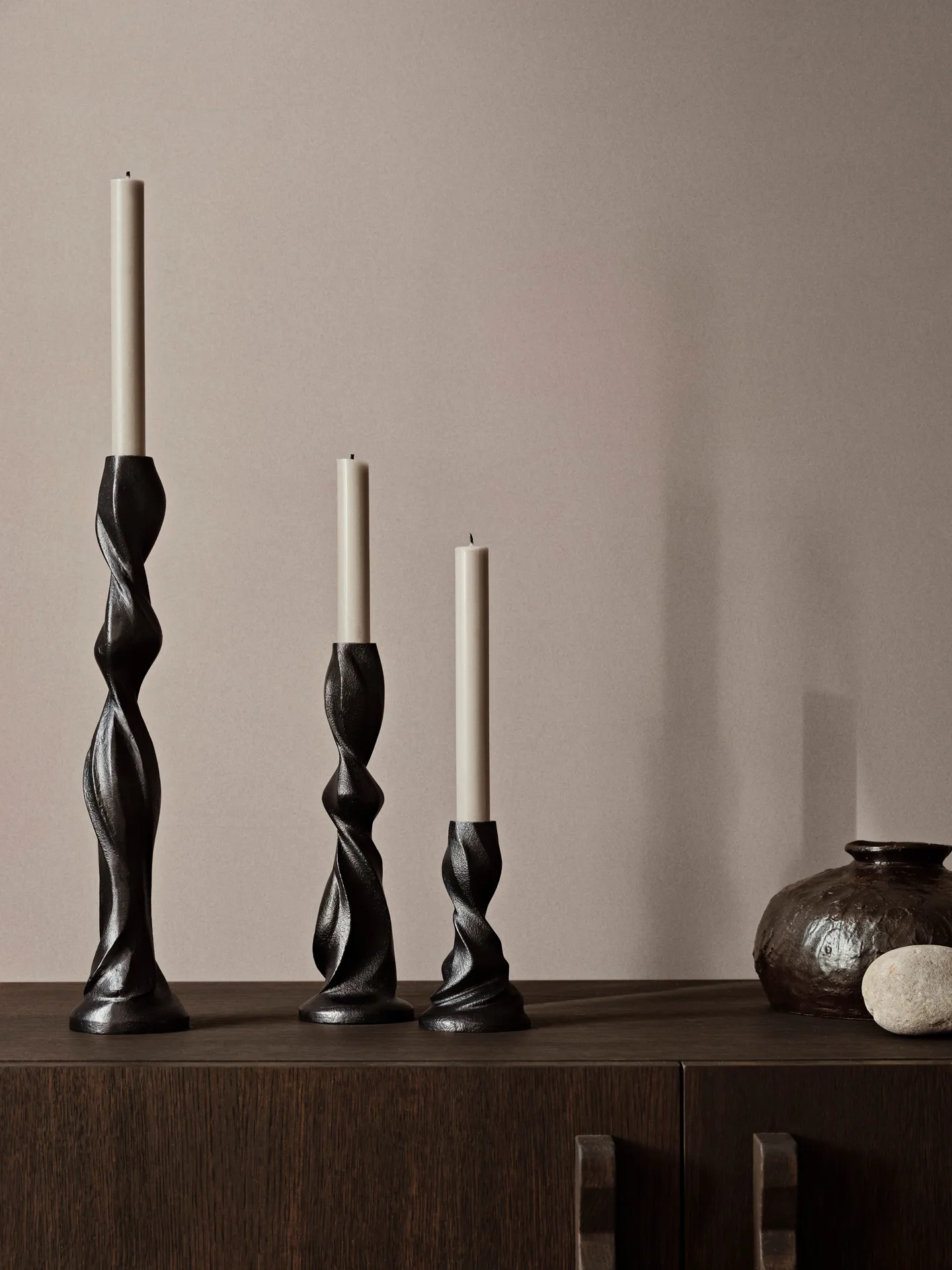 Gale κηροπήγιο 13 cm, Blackened Aluminium Ferm Living