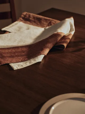 Hale πετσέτα κουζίνας 50x70 cm - Chestnut-frosted lime - Ferm Living