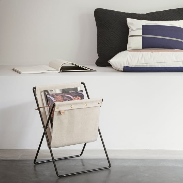 Herman θήκη για εφημερίδες, μαύρο Ferm Living