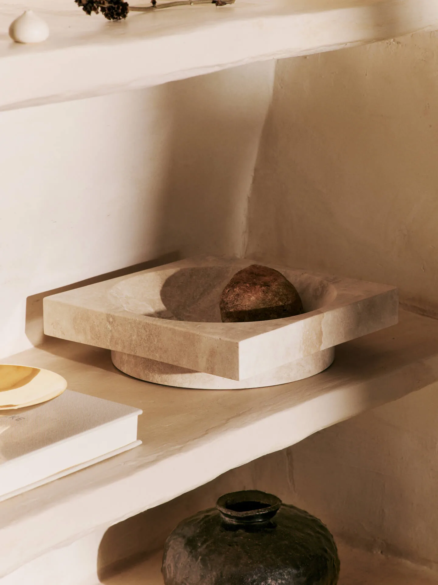 Διακοσμητικό μπολ με καπάκι Hew., Travertine Ferm Living