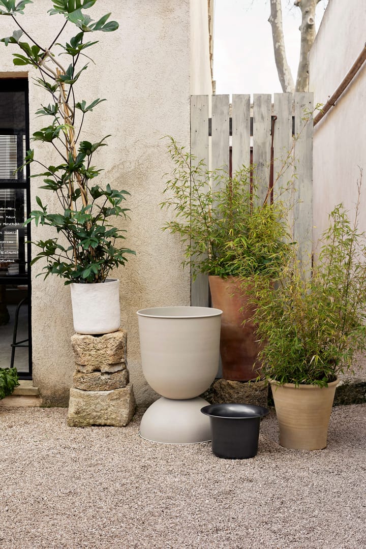 Hourglass γλάστρα μεγάλη, Cashmere Ferm Living