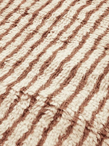 Kami χαλί - Off white-red brown, 120x180 cm - Ferm Living