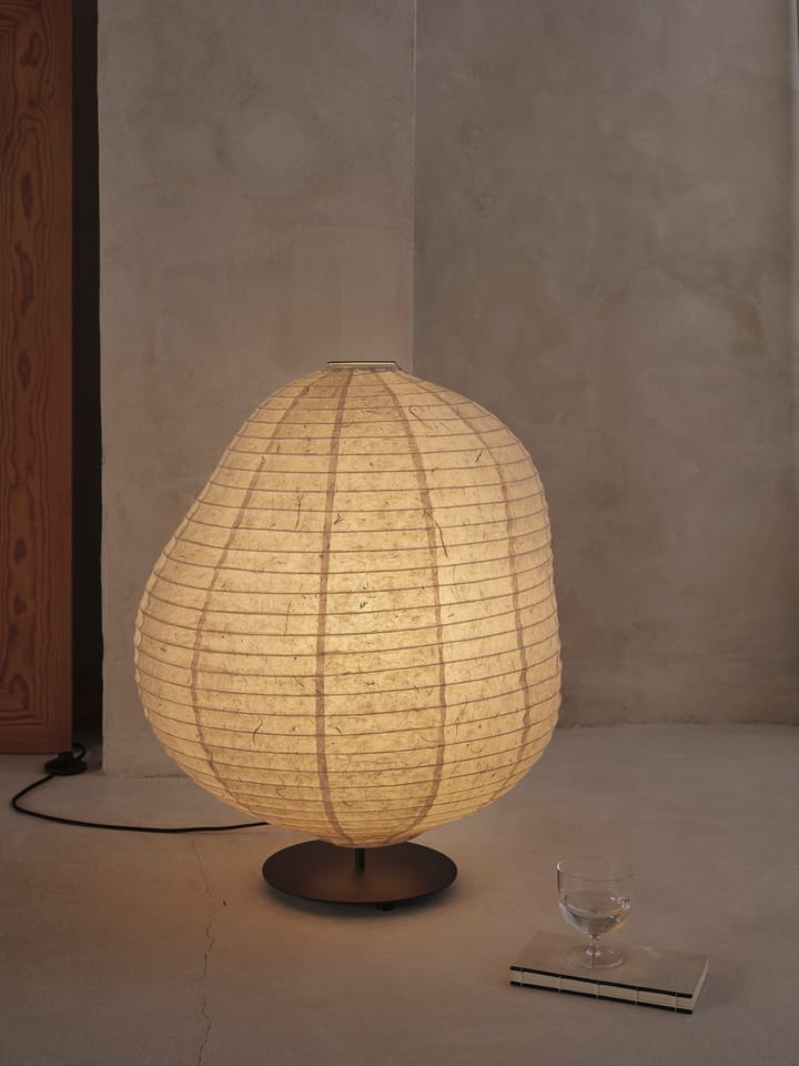 Kurbis φωτιστικό δαπέδου low, Natural-black Ferm Living