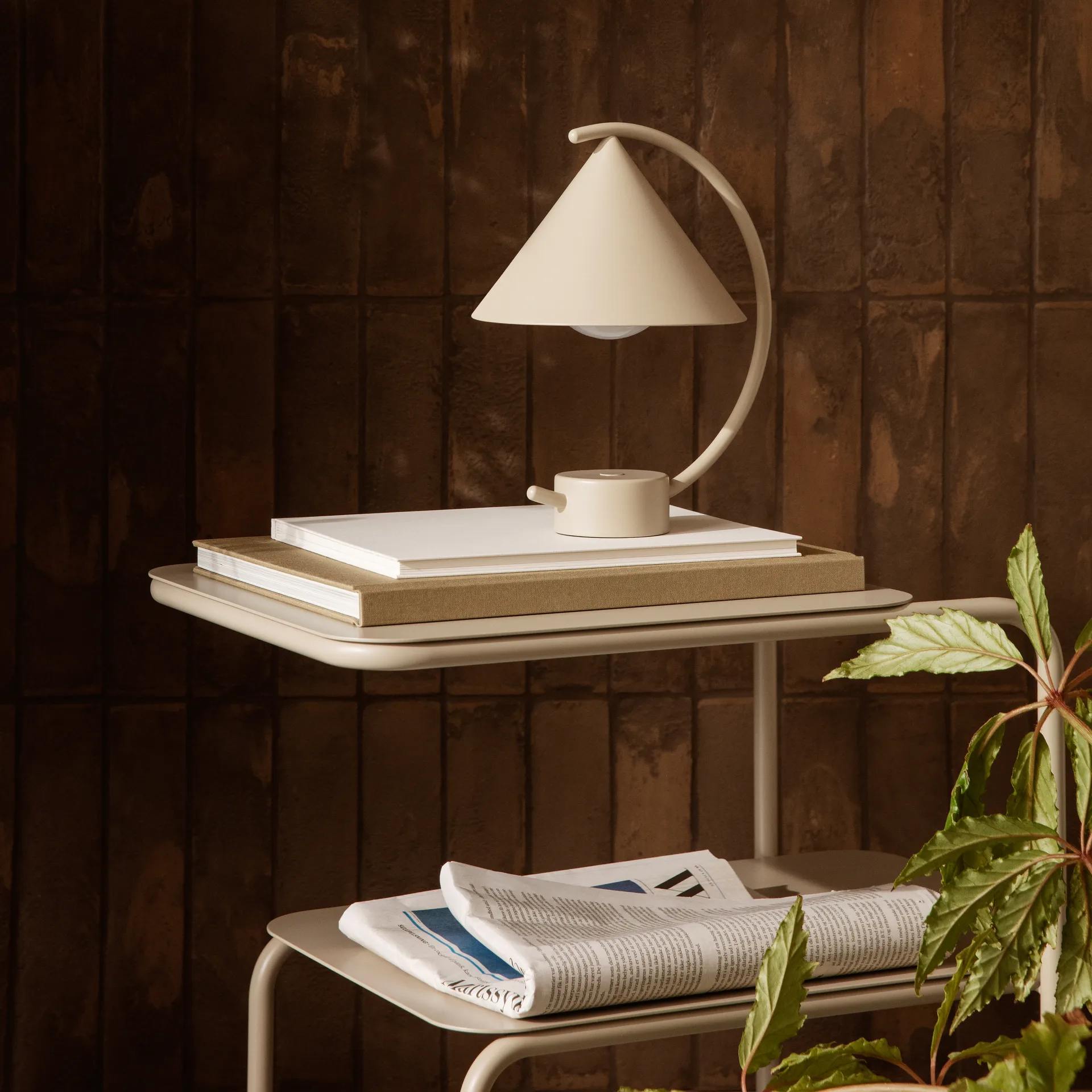 Level βοηθητικό τραπεζάκι, Κασμίρ Ferm Living