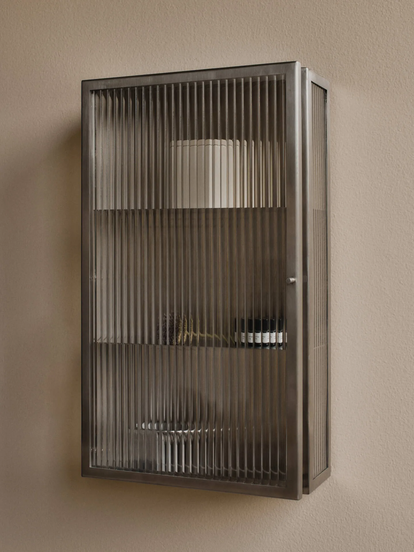 Nova πίνακας ανακοινώσεων 45x100 εκ., Reeded glass - stainless steel Ferm Living