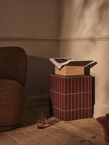 Pillar πλαϊνό τραπέζι - Brown, 32x32x42 εκ. - Ferm Living