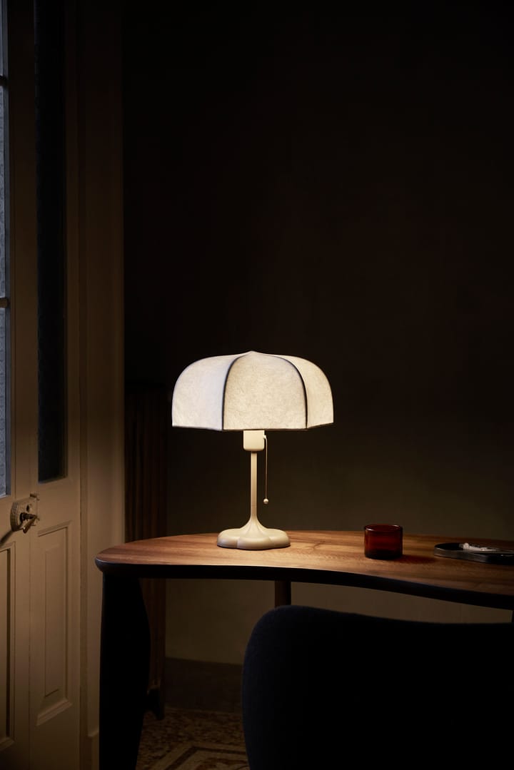 Poem επιτραπέζιο φωτιστικό Ø30x42 εκ, White-cashmere Ferm Living