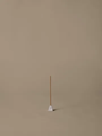 Pyra θυμιατοκάυστηρας - Borstad aluminium - Ferm Living