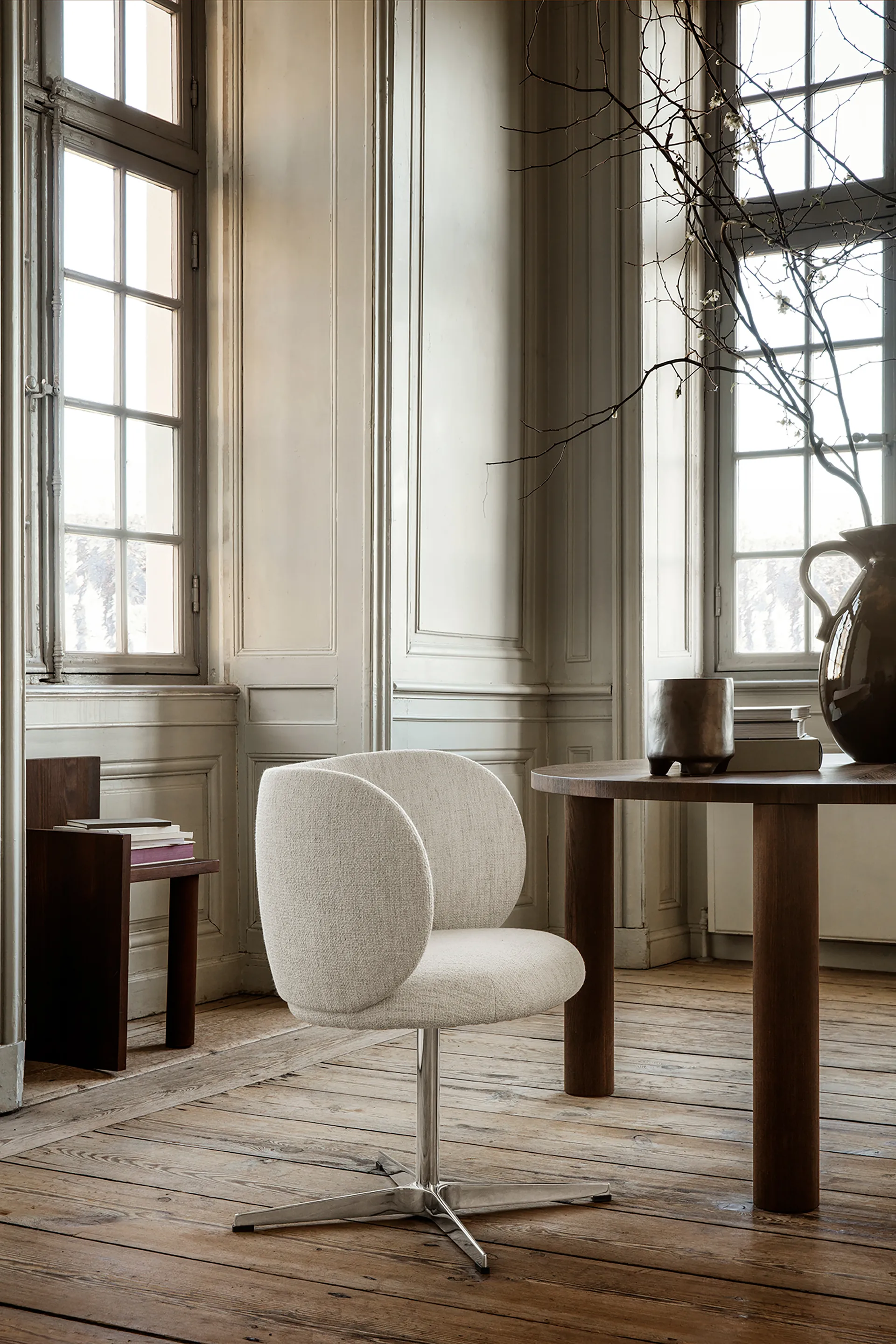 Rico swivel καρέκλα τραπεζαρίας - bouclé, Off-white Ferm Living