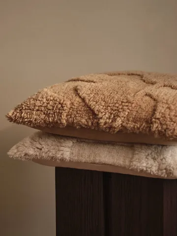 Rime tufted μαξιλάρι - Off-white, 50x50 εκ. - Ferm Living