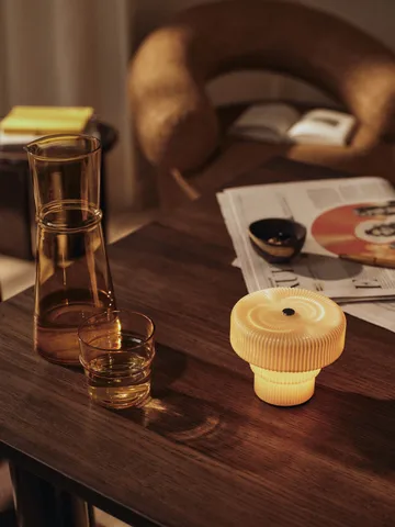 Ripple φορητό επιτραπέζιο φωτιστικό 10 cm - Oat - Ferm Living