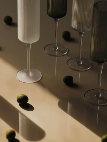 Ripple Champagne flutes ποτήρια σαμπάνιας 15 cl 2 τεμάχια - Frosted - Ferm Living