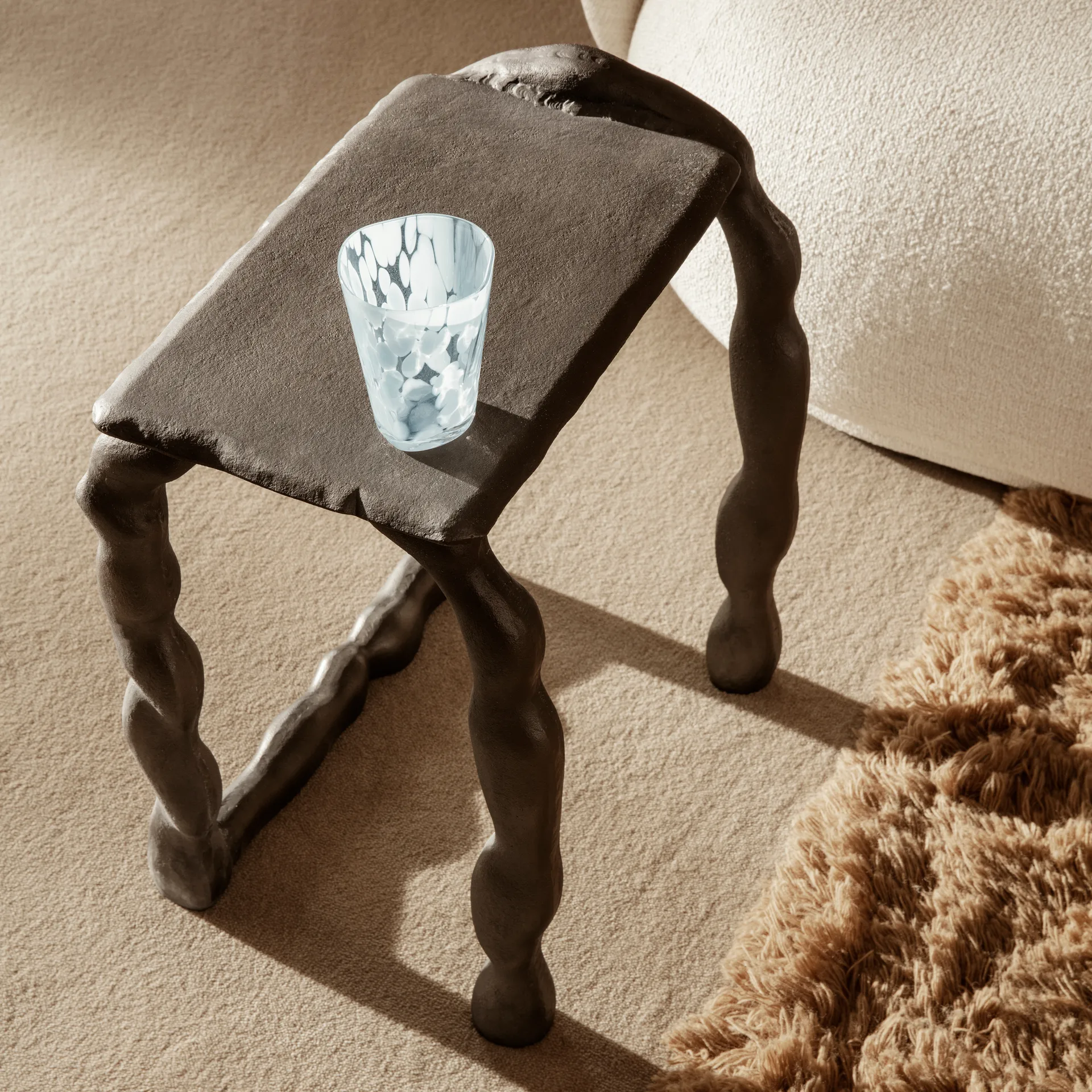 Rotben γλυπτό έπιπλο, μαύρο Ferm Living