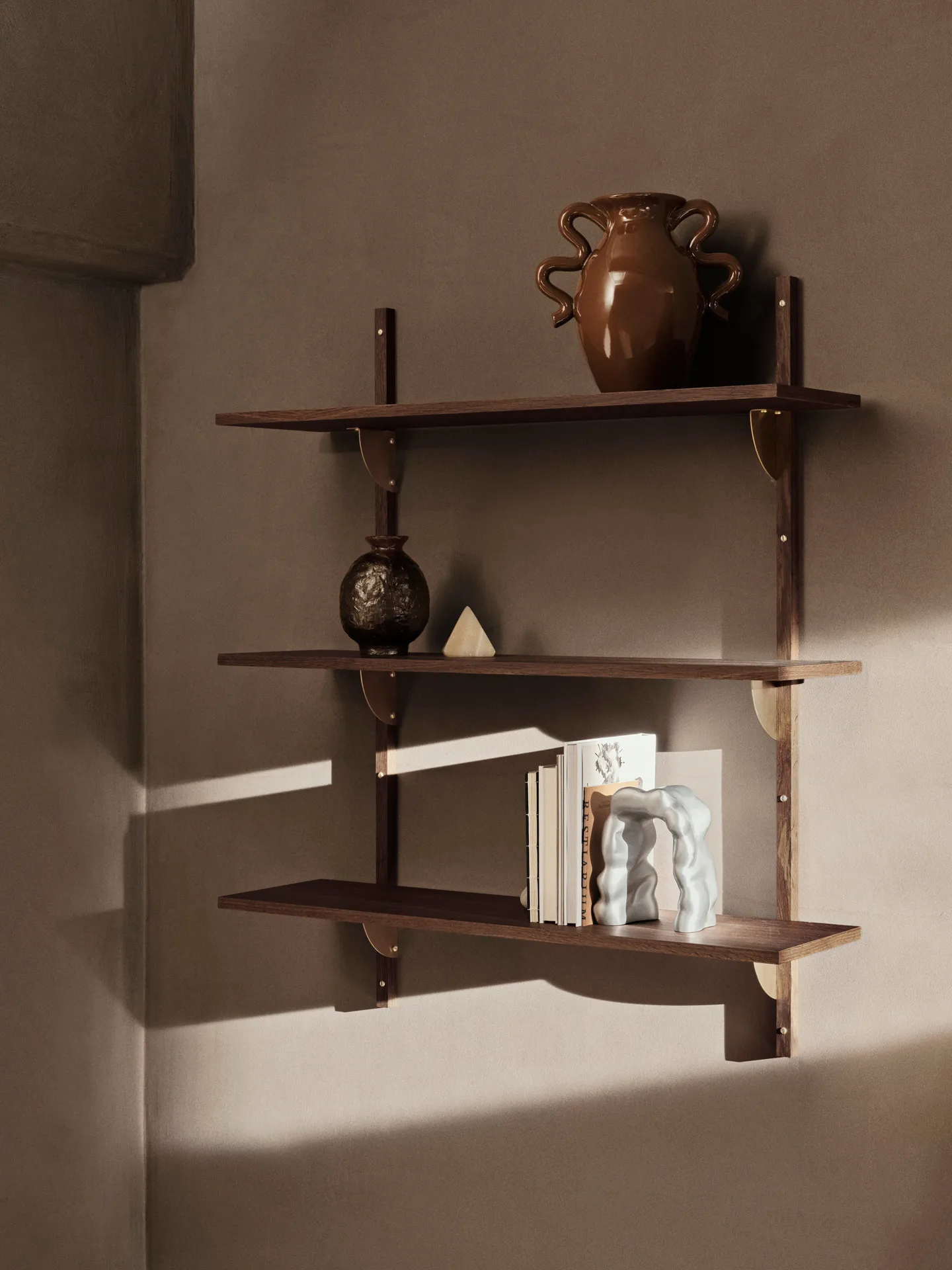 Sector ράφι triple wide, Smoked Oak, brass Ferm Living