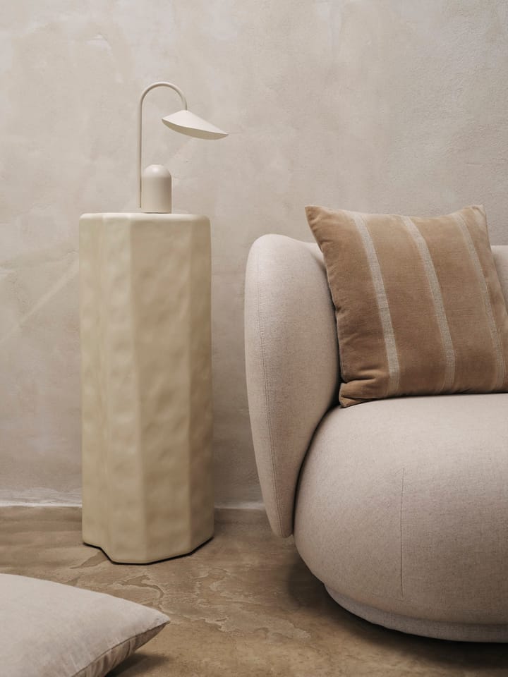 Senti Stripe μαξιλάρι 50x50 cm, Dark sand-linen Ferm Living