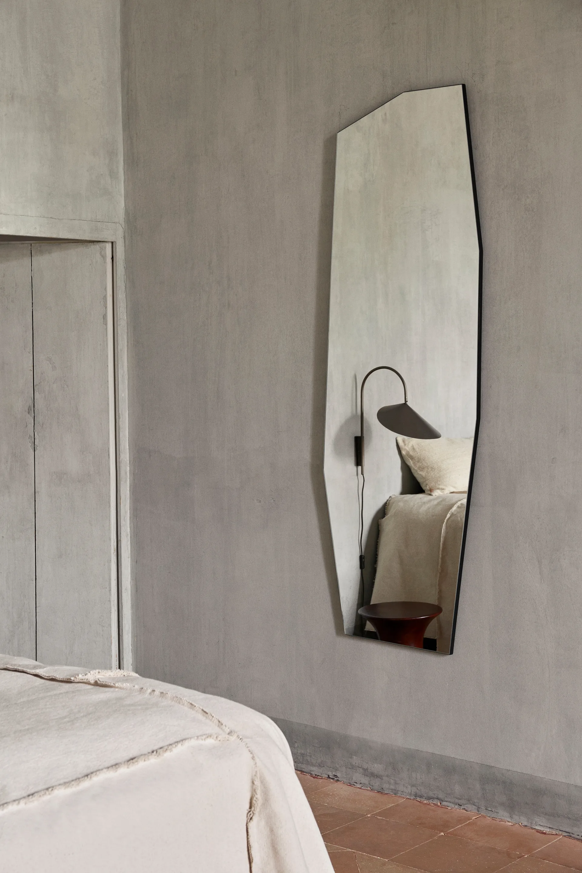 Shard καθρέφτης 57,8x165 εκ, Μαύρο Ferm Living