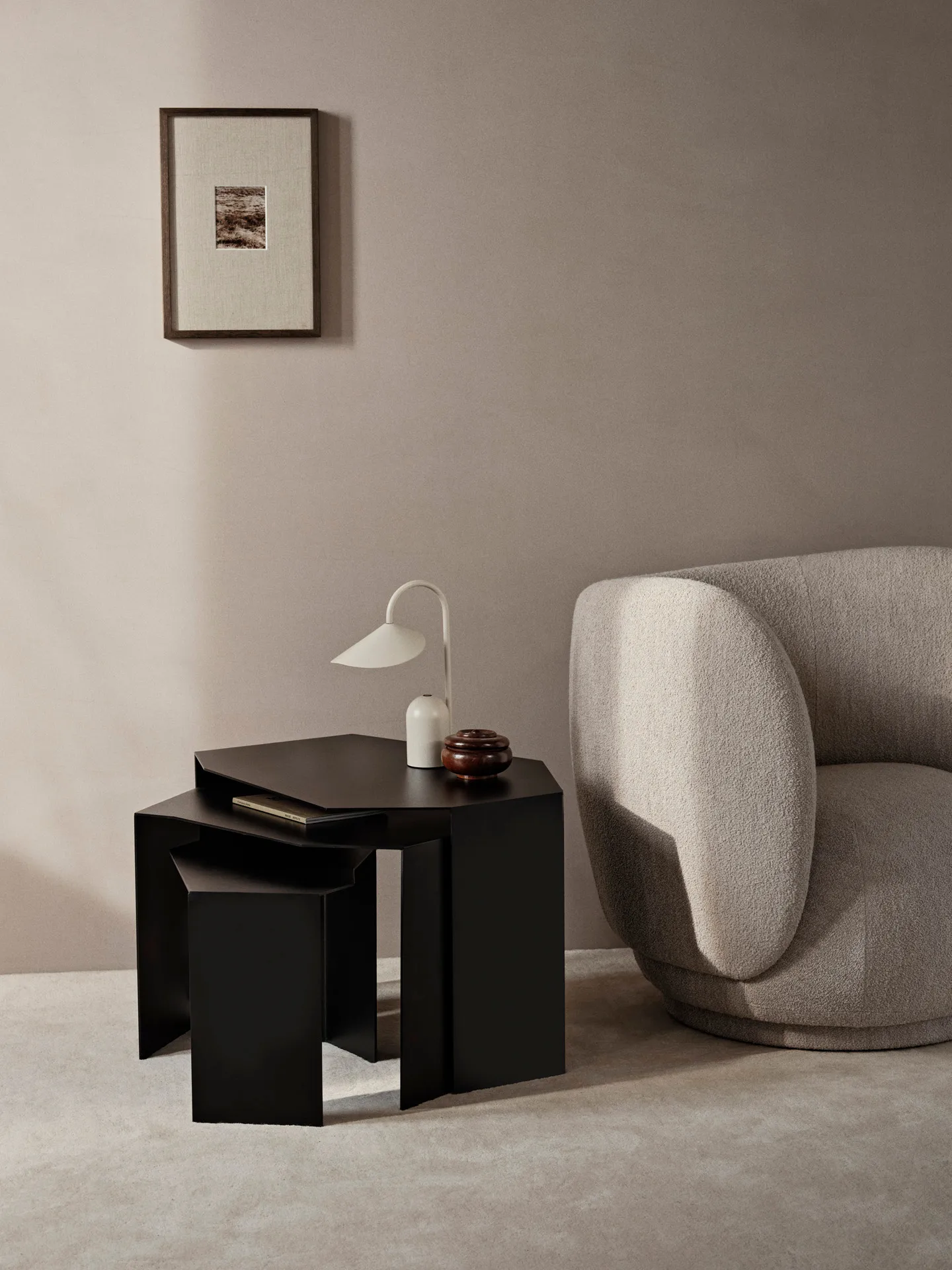 Τραπέζι Shard cluster συσκευασία 3 τεμαχίων, Black Ferm Living