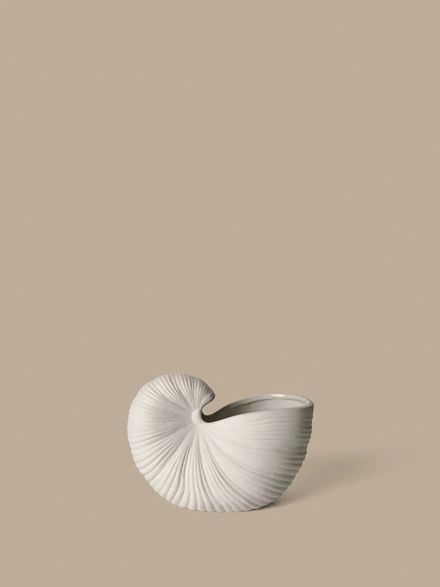 Shell pot γλάστρα, Off-white, 23x11,5x16 εκ. Ferm Living