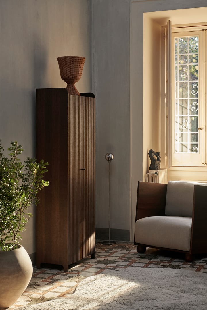 Sill Tall ντουλάπι, Dark stained oak Ferm Living