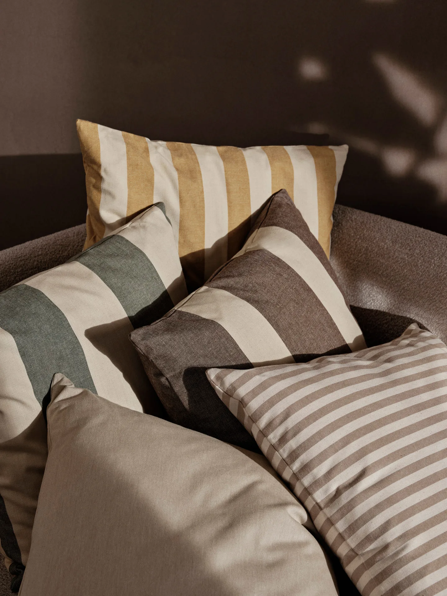 Strand outdoor κάλυμμα μαξιλαριού 50x50 cm, Carob brown-parchment Ferm Living