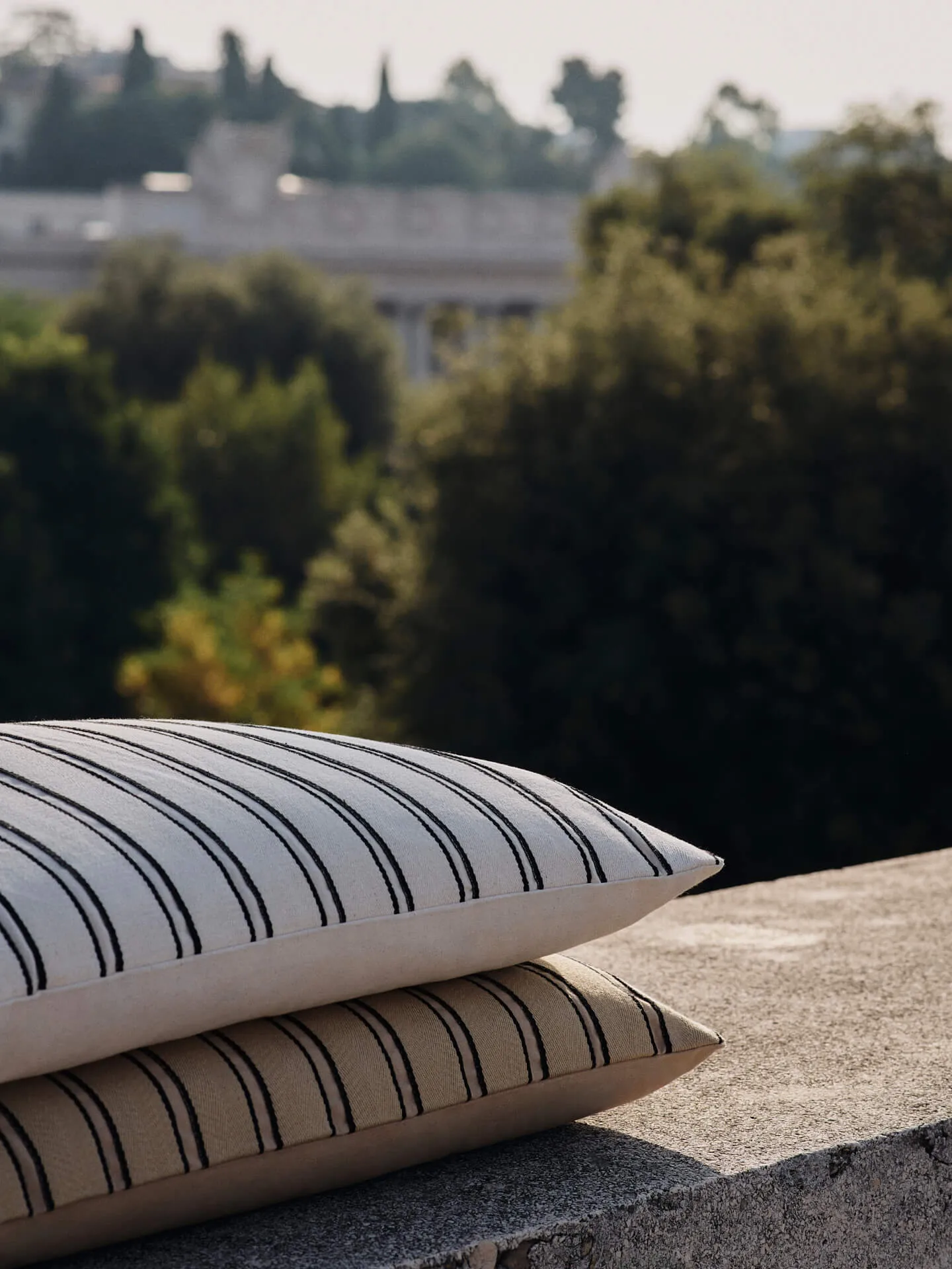 Twill μαξιλαροθήκη 40x60 cm, Off-white-black Ferm Living