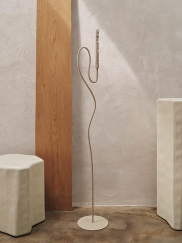 Valse κηροπήγιο δαπέδου - Cashmere - Ferm Living