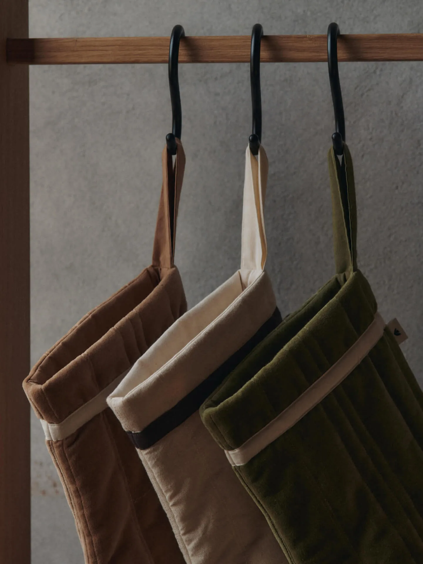 Vari quilted χριστουγεννιάτικη κάλτσα, Velvet-khaki Ferm Living