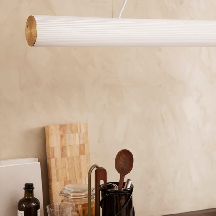 Vuelta κρεμαστό φωτιστικό 100 cm, Λευκό-ορείχαλκος Ferm Living