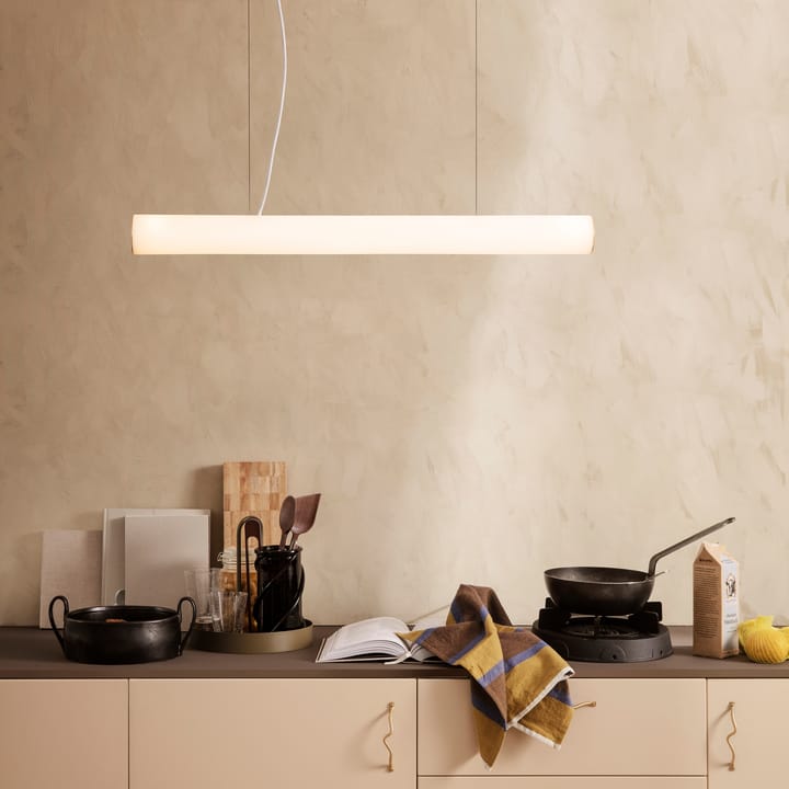 Vuelta κρεμαστό φωτιστικό 100 cm, Λευκό-ορείχαλκος Ferm Living