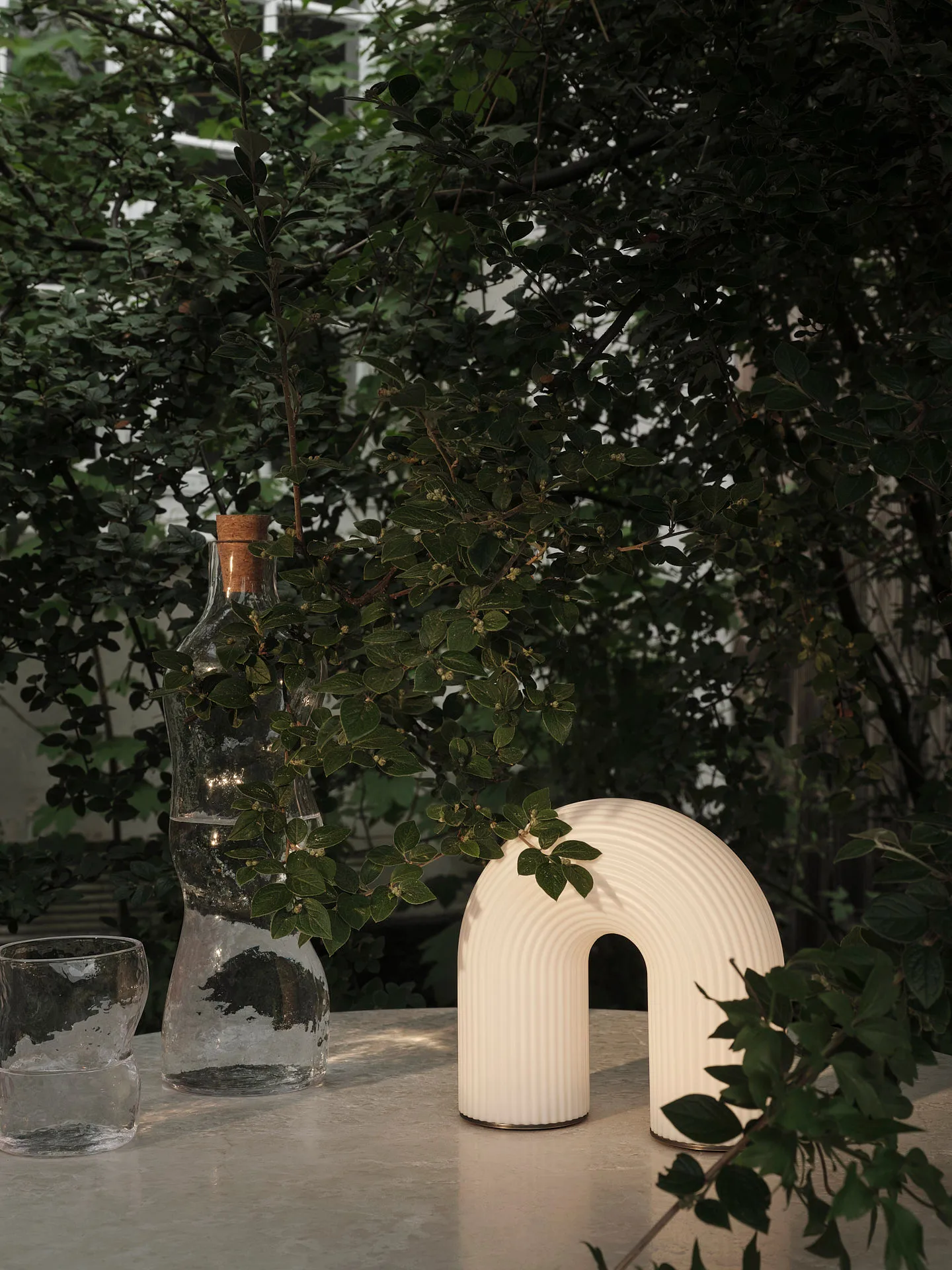 Vuelta portable επιτραπέζιο φωτιστικό, White Ferm Living