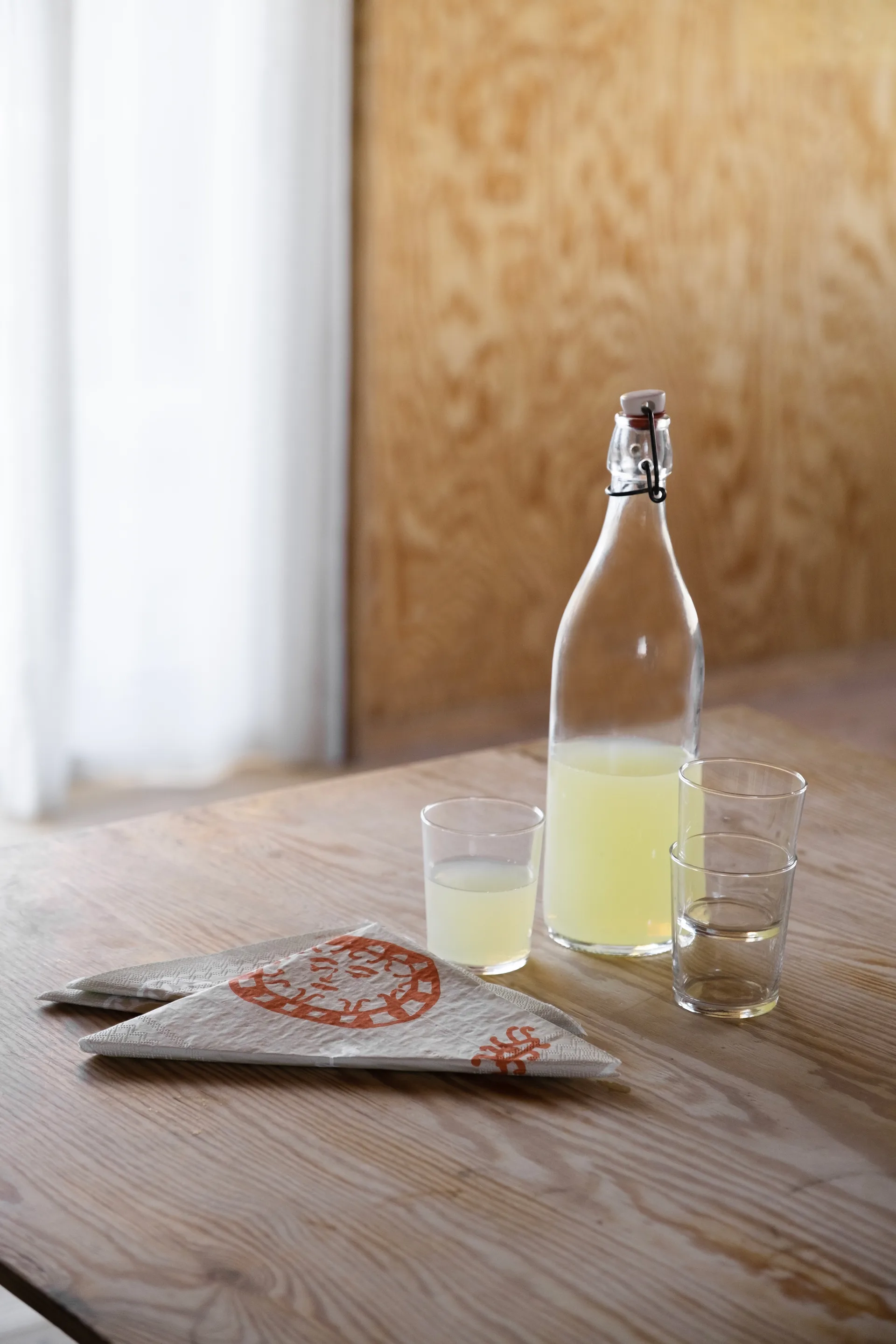 Χαρτοπετσέτες Figures 20 τεμαχίων, Μπεζ-κόκκινο Fine Little Day