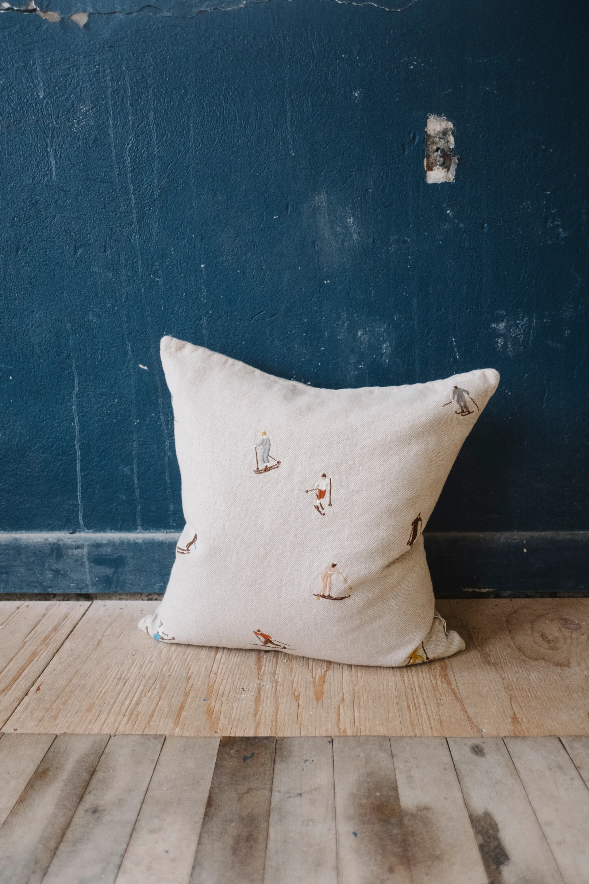 Skiers μαξιλαροθήκη 48x48 cm, Φύση Fine Little Day