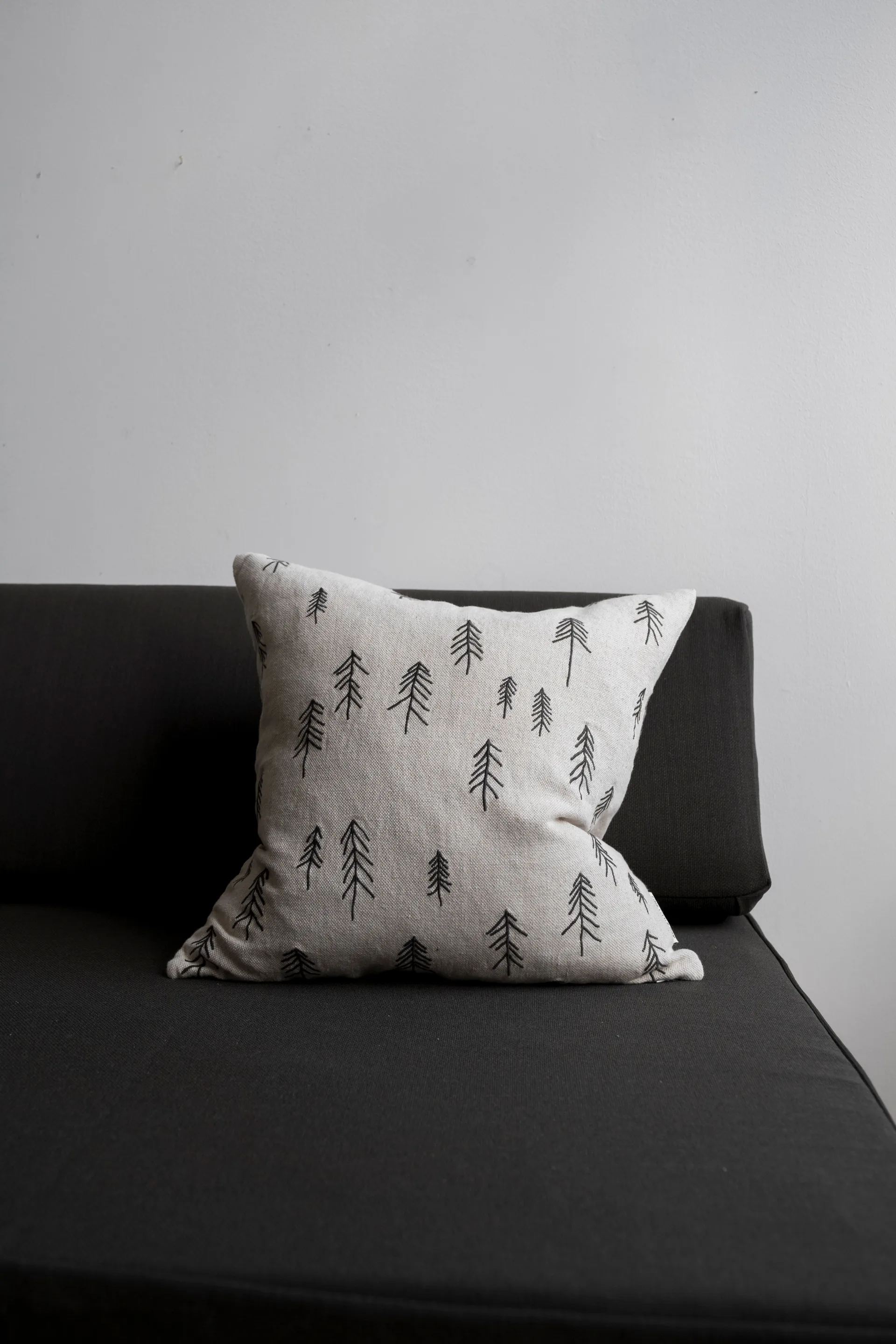 Tall μαξιλαροθήκη 48x48 cm, Καφέ-φυσικό Fine Little Day