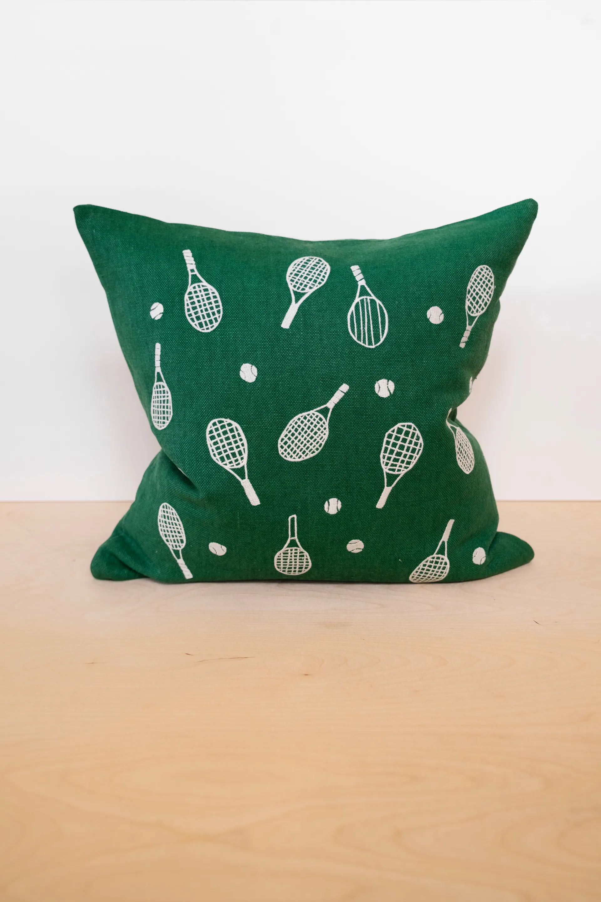 Θήκη μαξιλαριού Tennisracket 48x48 εκ., Green Fine Little Day