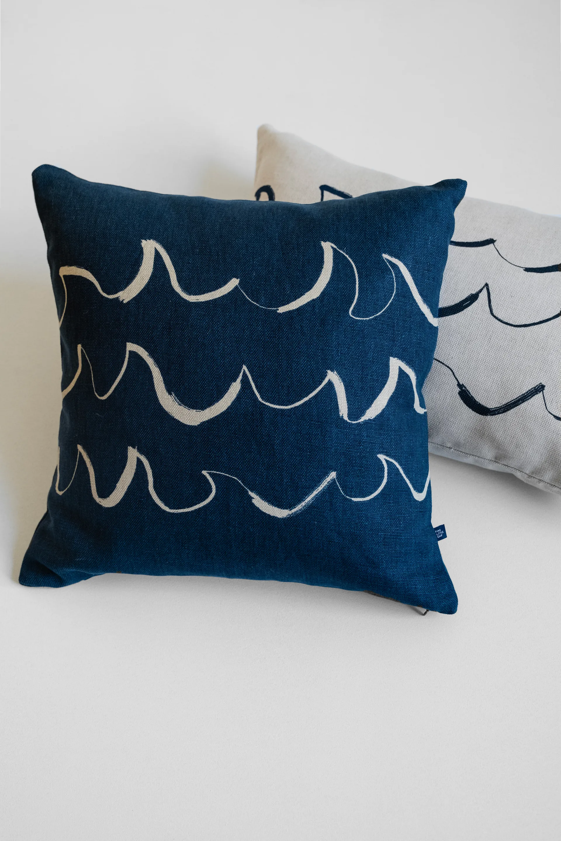 Wave μαξιλαροθήκη 48x48 εκ., Blue Fine Little Day