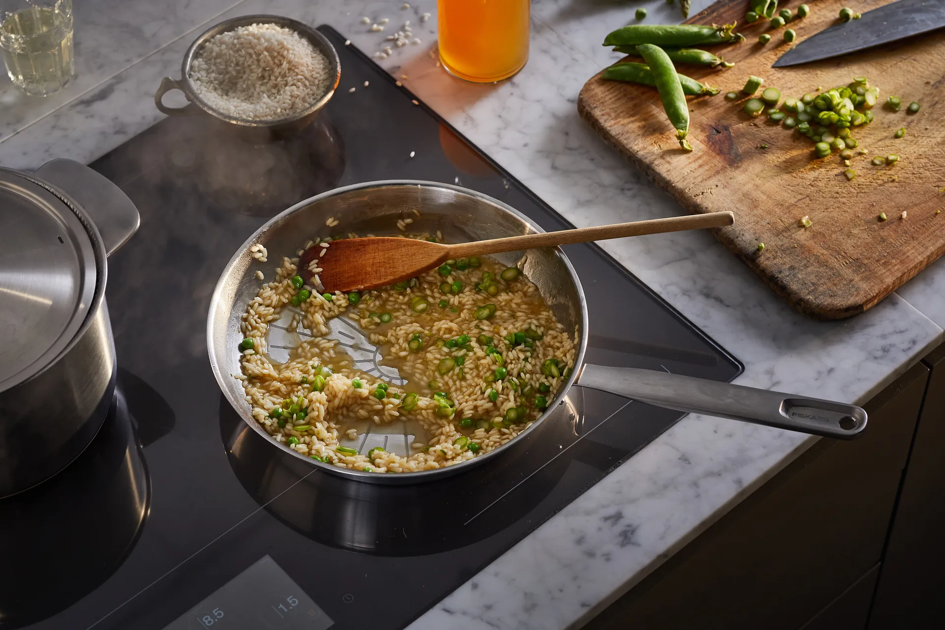 All Steel Pure σετ τηγανιών, 2 τεμάχια Fiskars