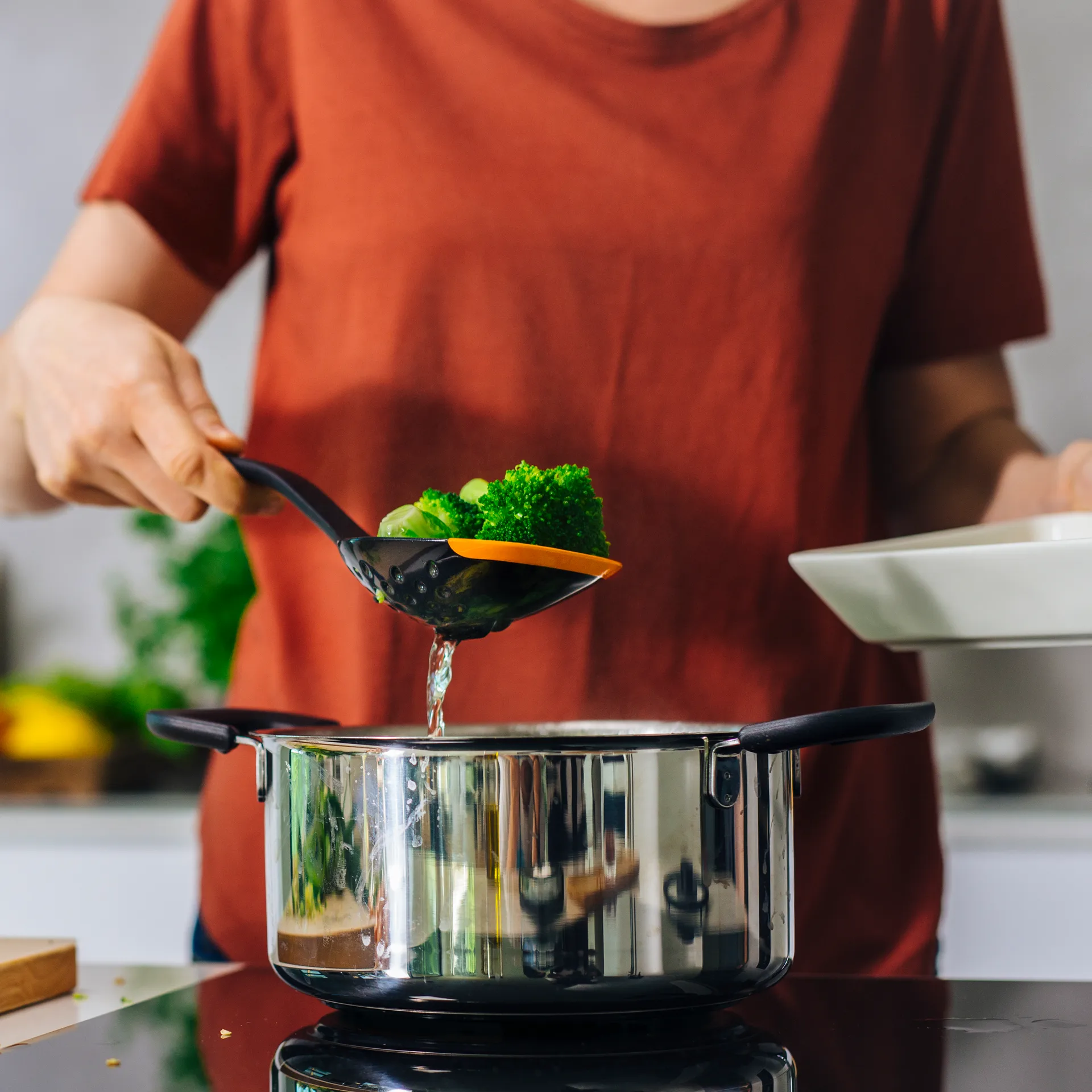 Functional Form κουτάλι μαγειρικής 29,6 cm, Μαύρο Fiskars