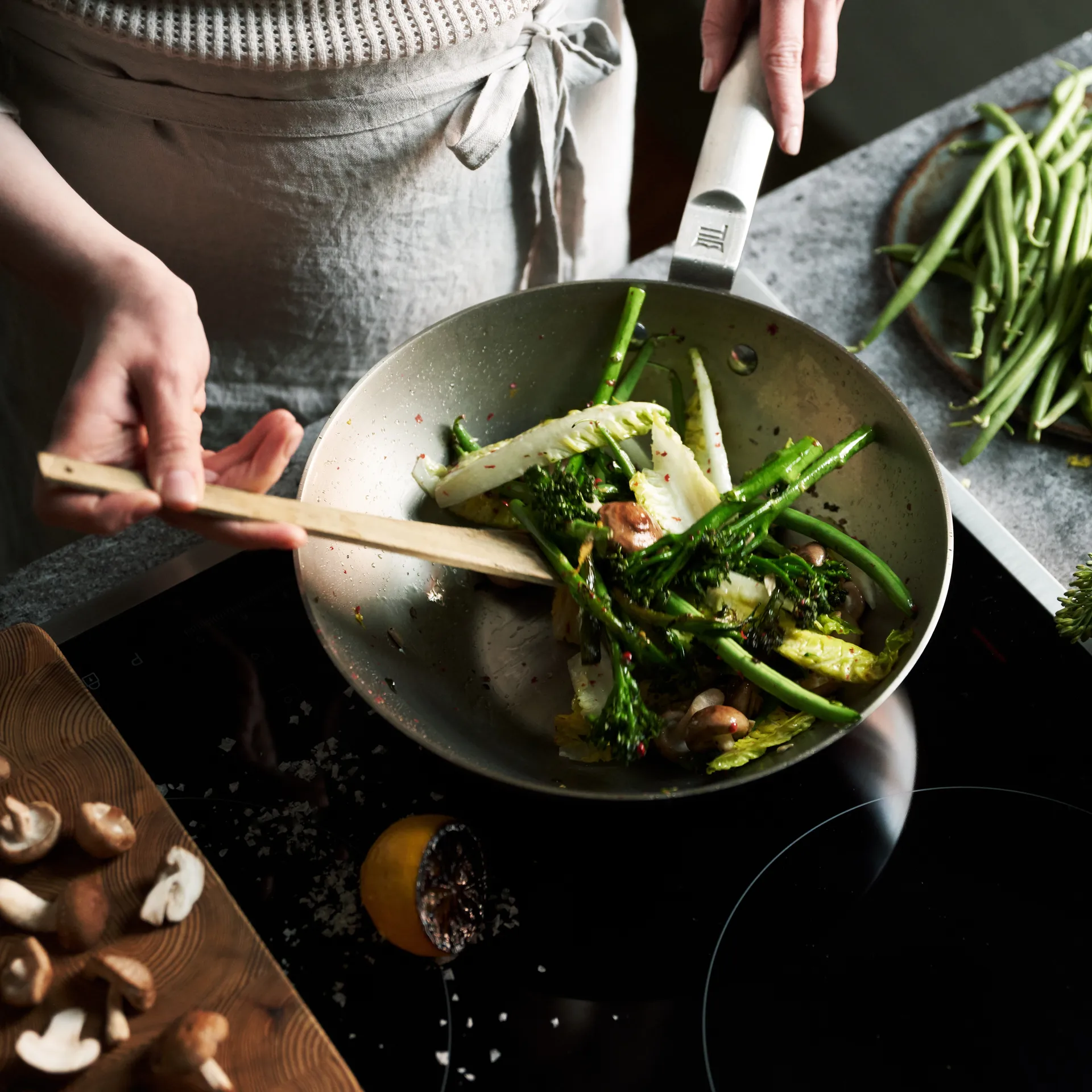 Norden γουόκ από ανοξείδωτο ατσάλι 28 cm, 28 cm Fiskars