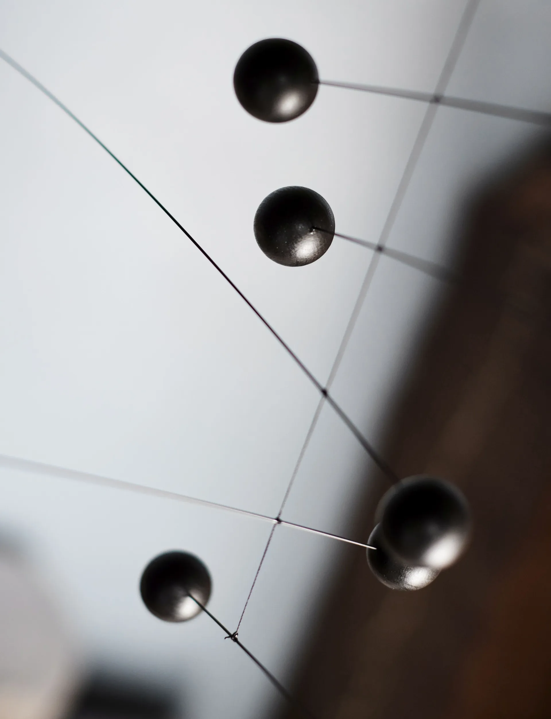 Futura μόμπιλε, μαύρο-κόκκινο Flensted Mobiles