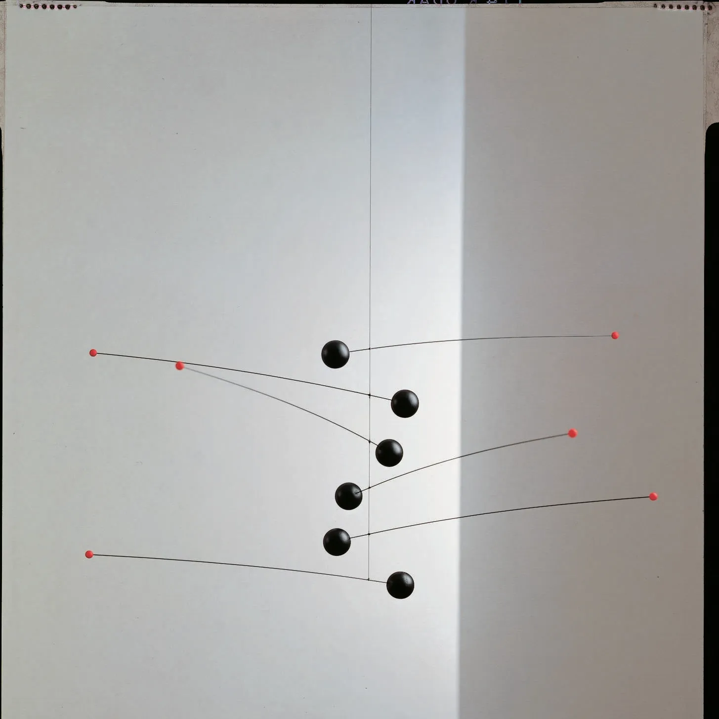 Futura μόμπιλε, μαύρο-κόκκινο Flensted Mobiles