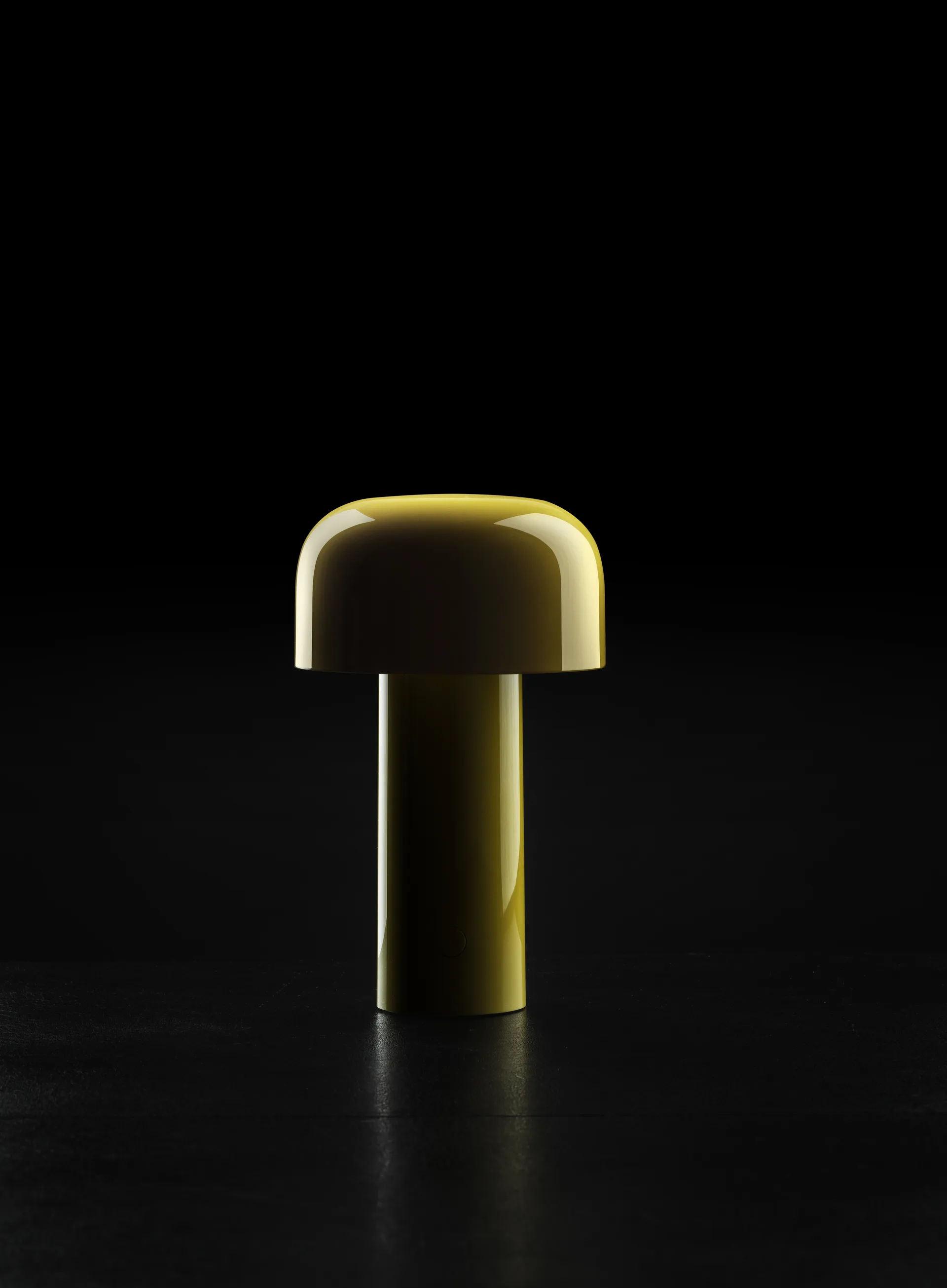 Bellhop φορητό επιτραπέζιο φωτιστικό, Yellow yellow, IP54 (εσωτερικό/εξωτερικό) Flos