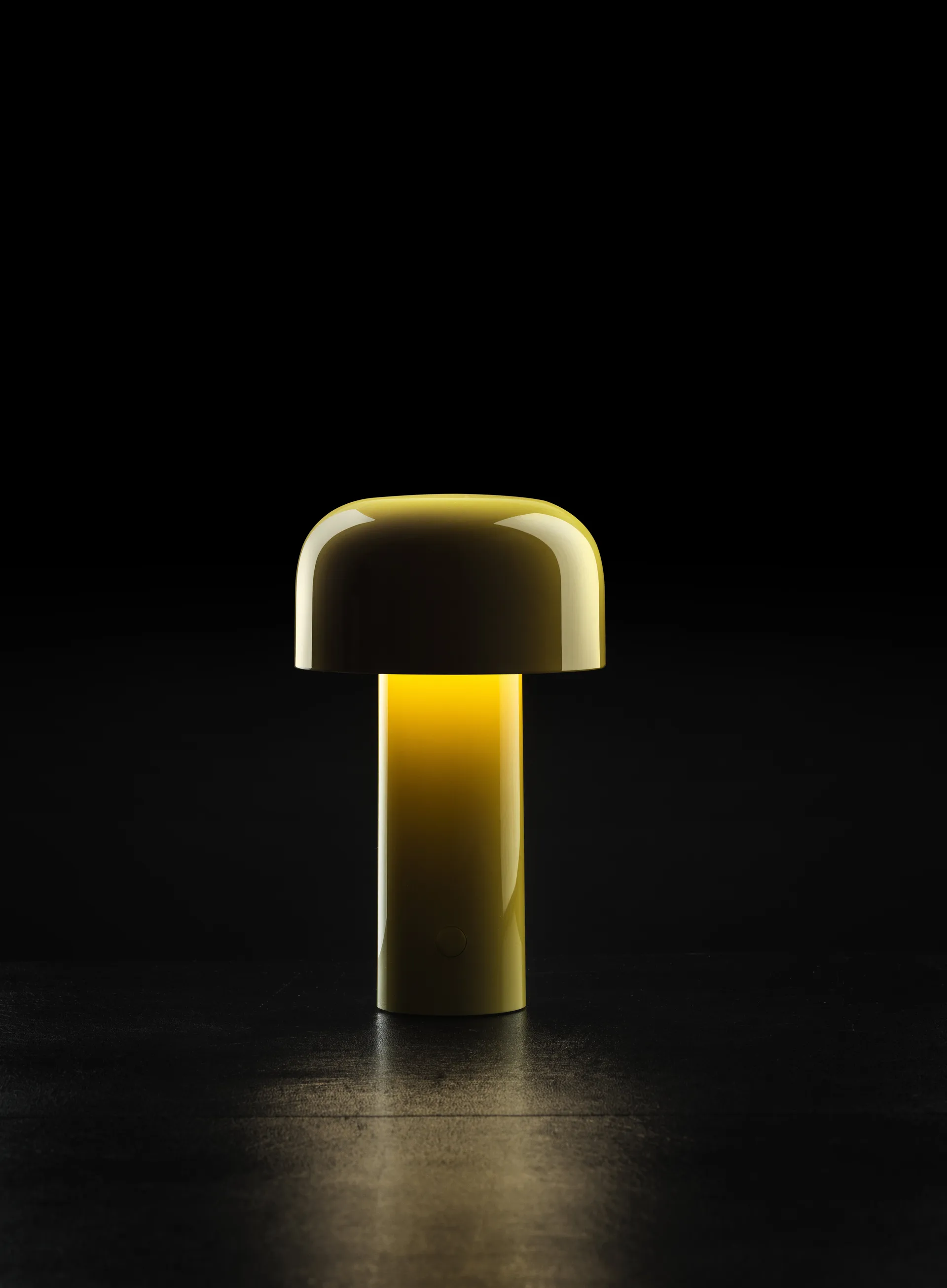 Bellhop φορητό επιτραπέζιο φωτιστικό, Yellow yellow, IP54 (εσωτερικό/εξωτερικό) Flos