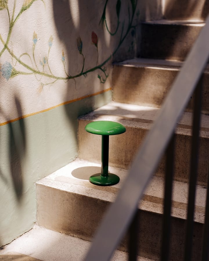 Gustave Residential φορητό επιτραπέζιο φωτιστικό, Lacquered green Flos
