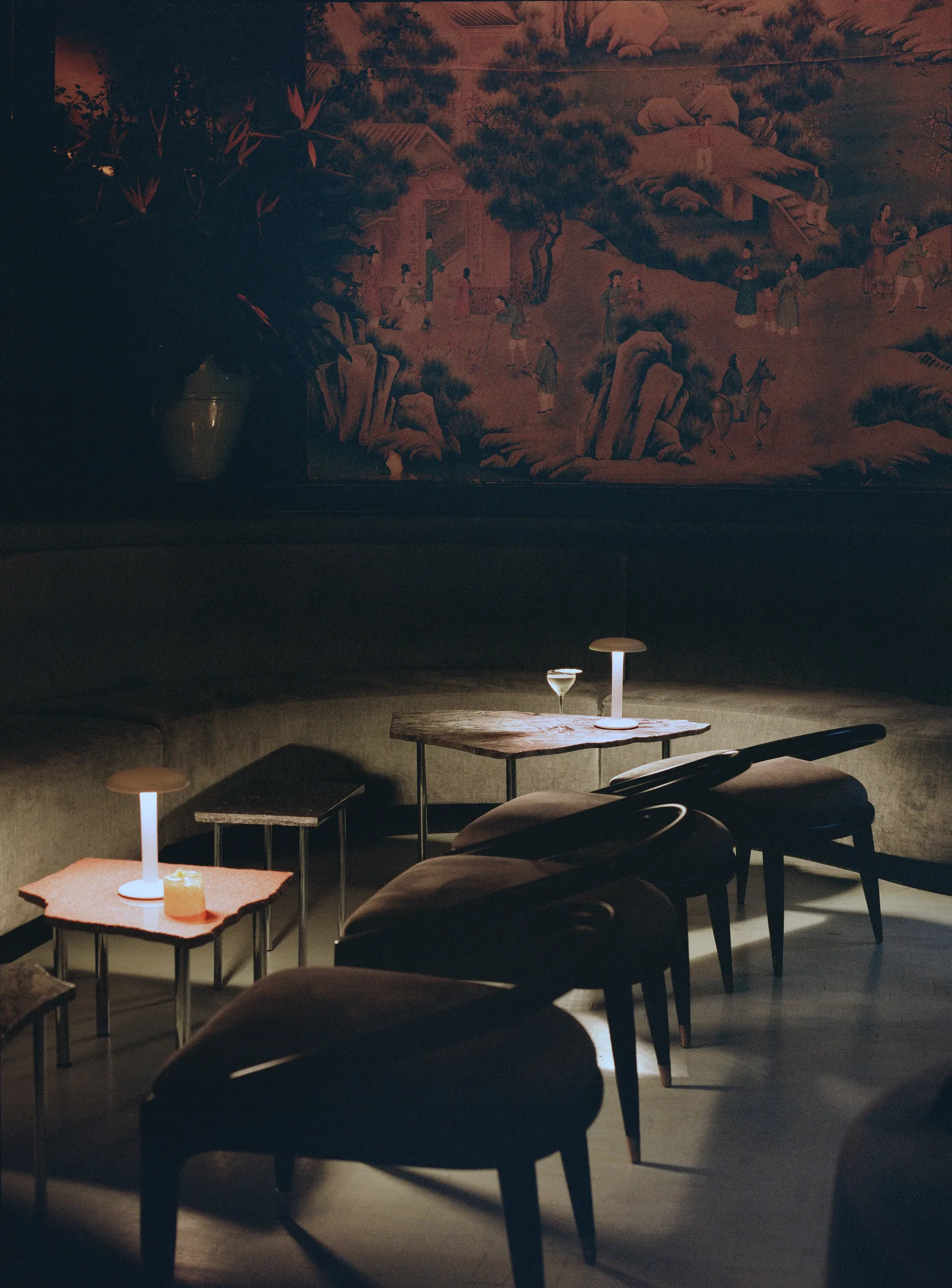 Gustave Residential φορητό επιτραπέζιο φωτιστικό, Matte white Flos