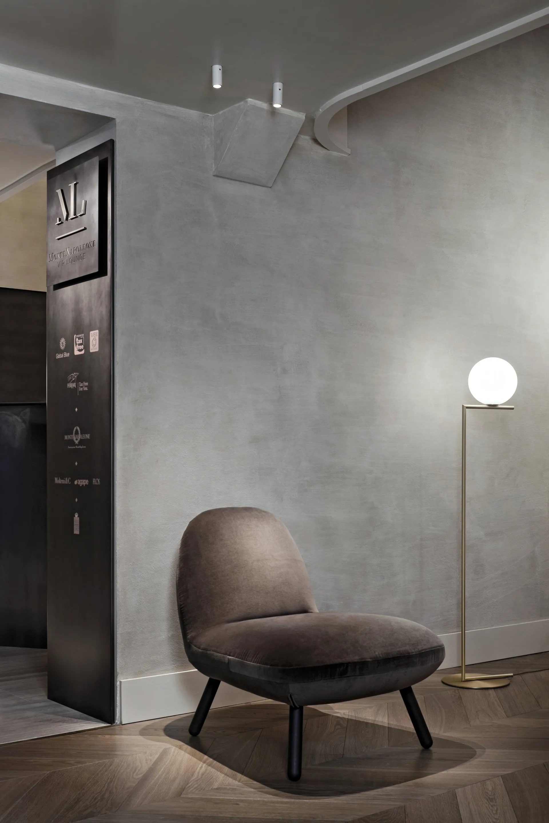 IC F1 φωτιστικό δαπέδου 135 cm, Gold Flos