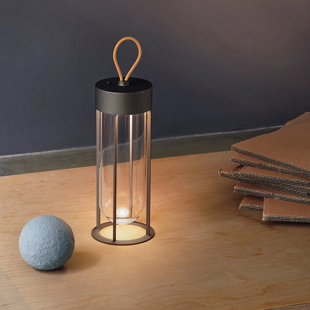 In Vitro επιτραπέζιο φωτιστικό, Black, 2700 kelvin Flos