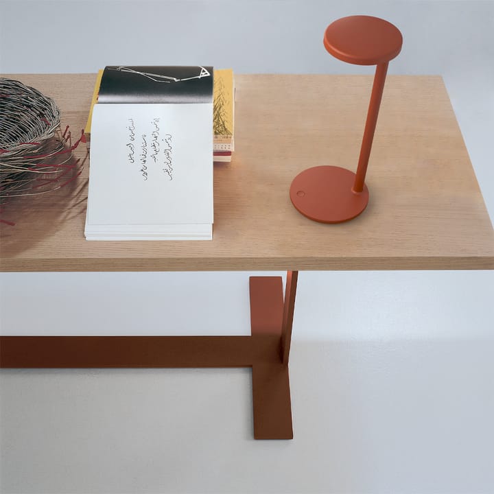 Oblique Qi επιτραπέζιο φωτιστικό, Sage Flos